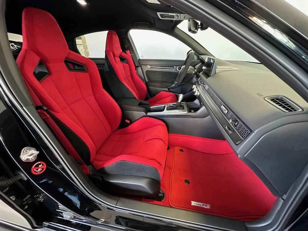Fahrzeugabbildung Honda Civic 2.0 VTEC Turbo Type R J.A.S Edition