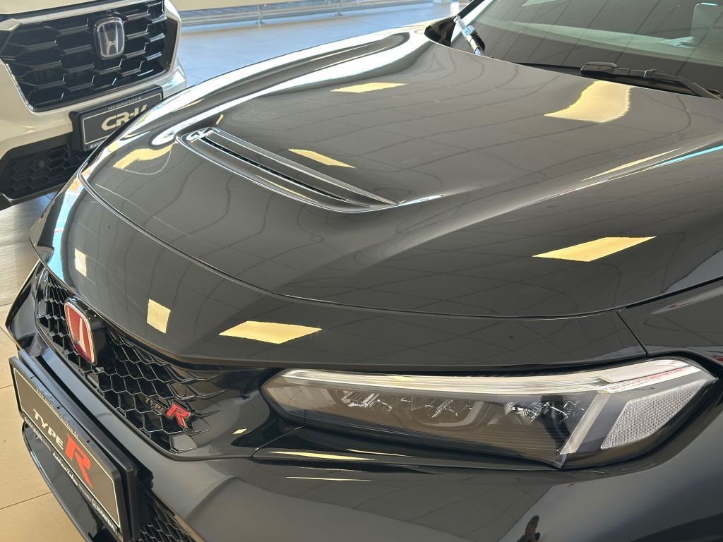 Fahrzeugabbildung Honda Civic 2.0 VTEC Turbo Type R J.A.S Edition