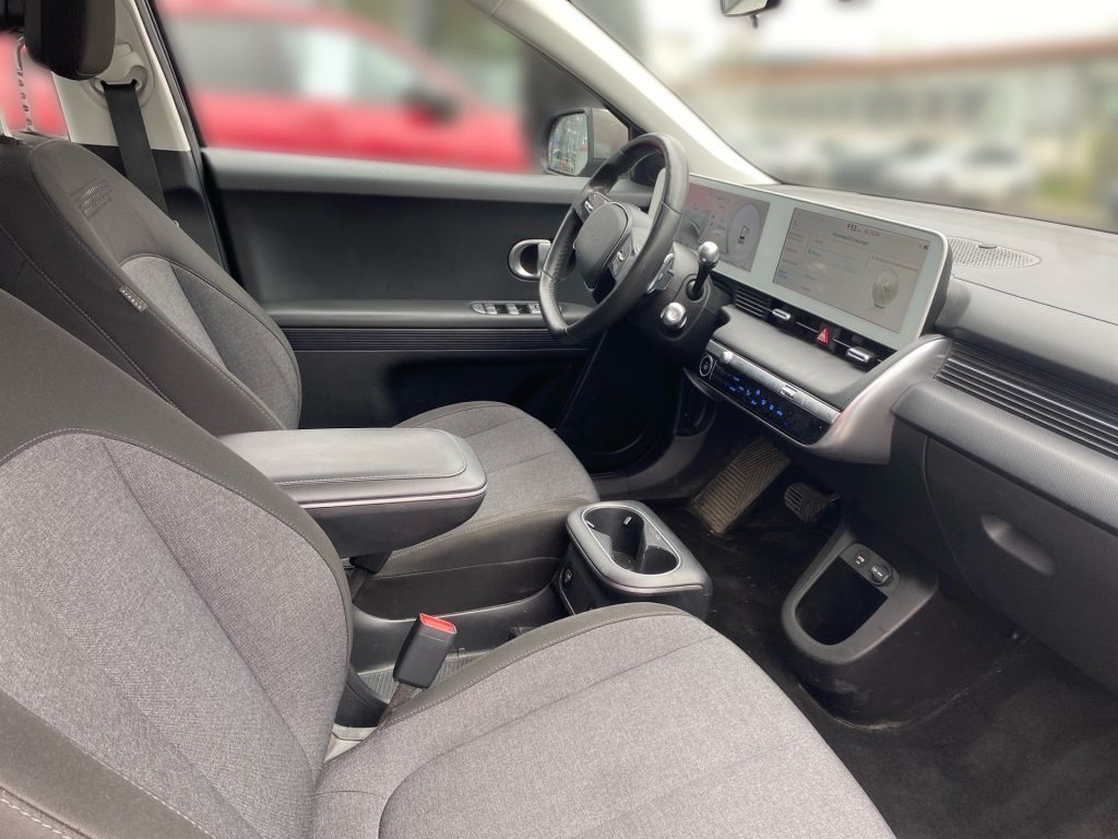 Fahrzeugabbildung Hyundai IONIQ 5 58 kWh +CAM+LED+PDC