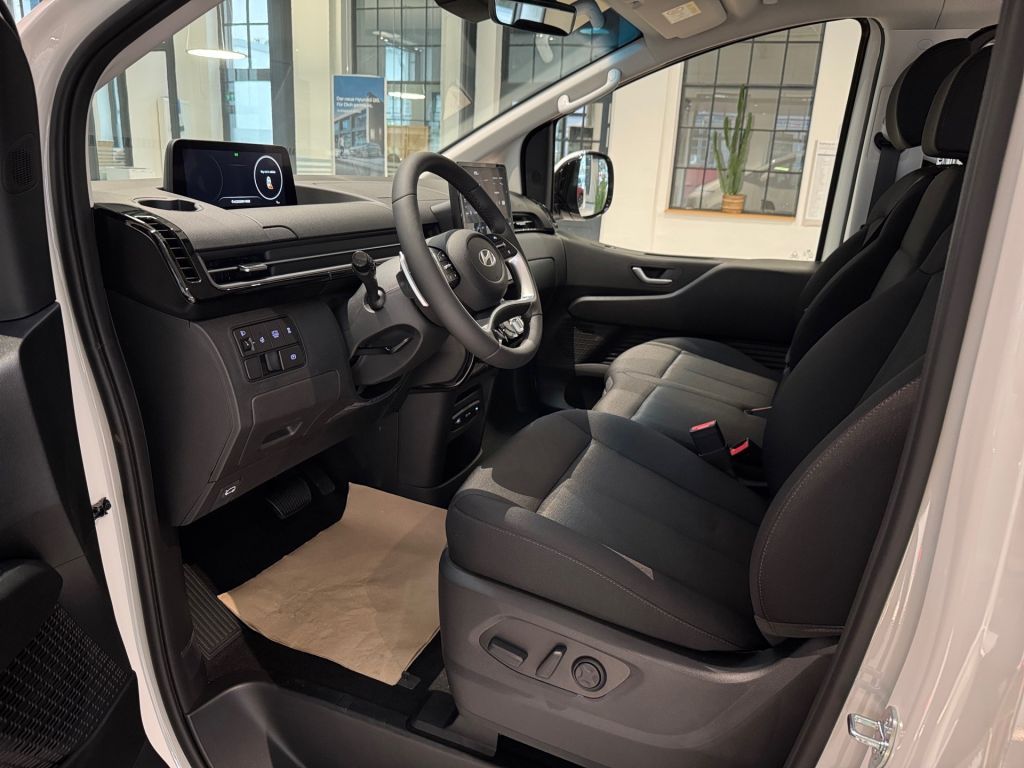 Fahrzeugabbildung Hyundai STARIA 1.6 T-GDI HEV Trend Parkp.+Easy Acces+18