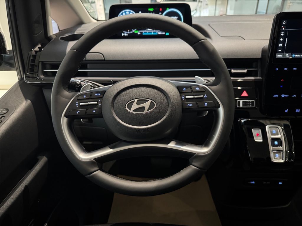 Fahrzeugabbildung Hyundai STARIA 1.6 T-GDI HEV Trend Parkp.+Easy Acces+18