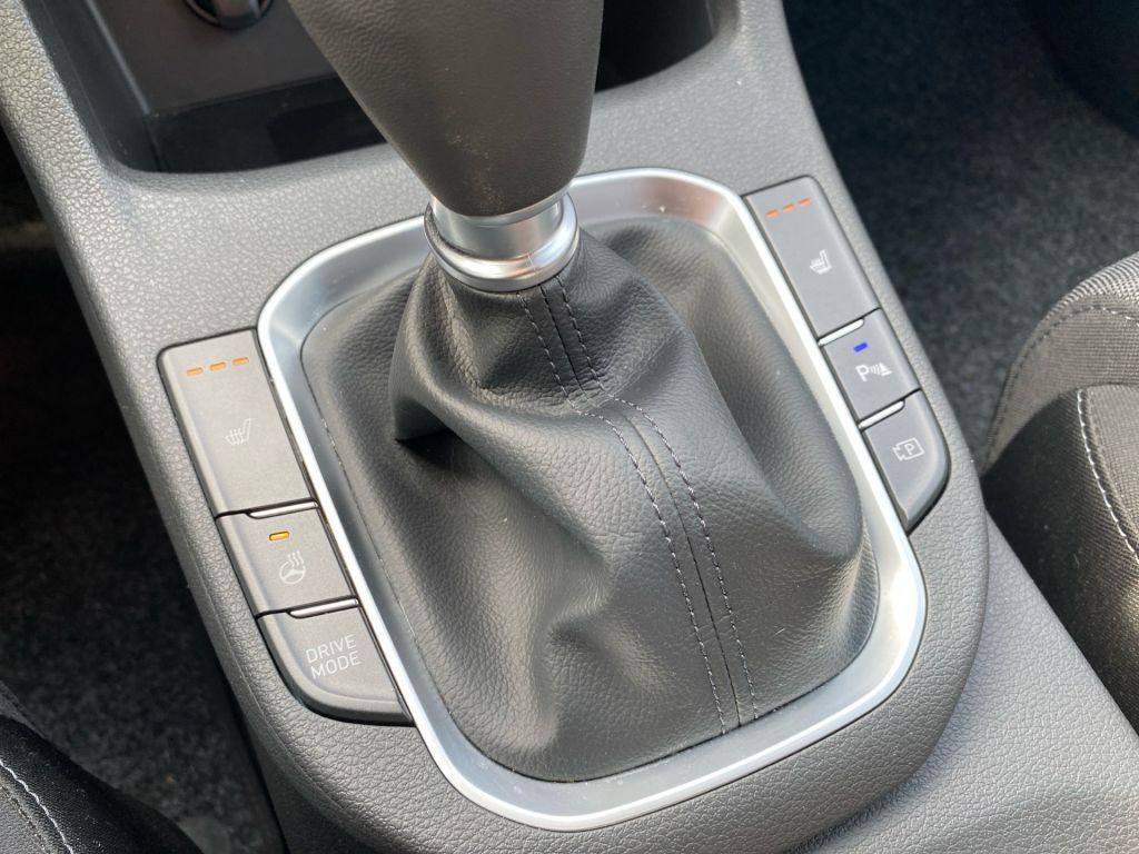 Fahrzeugabbildung Hyundai i30 1.5 T-GDI 48V-Hybrid Trend Navi