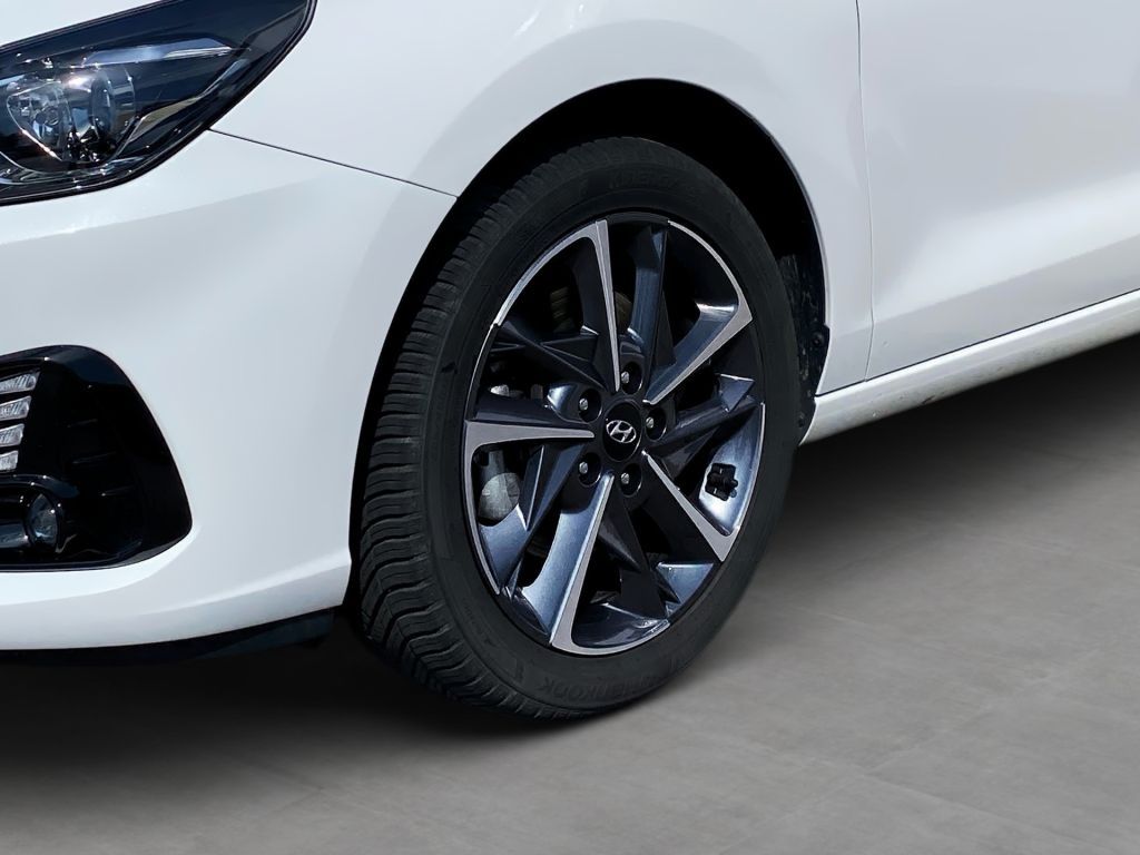 Fahrzeugabbildung Hyundai i30 1.5 T-GDI 48V-Hybrid Trend Navi