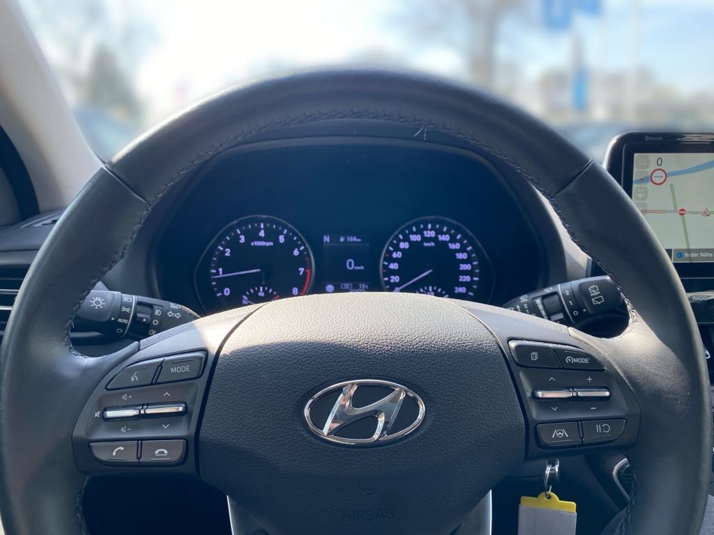 Fahrzeugabbildung Hyundai i30 1.5 T-GDI 48V-Hybrid Trend Navi