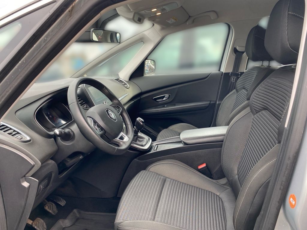 Fahrzeugabbildung Renault Grand Scenic BLUE dCi 120 BUSINESS EDITION