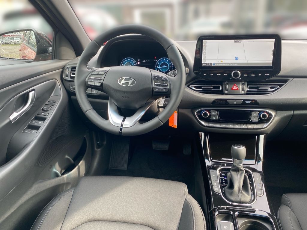 Fahrzeugabbildung Hyundai i30 1.5 T-GDI 48V-Hybrid DCT Advantage (PD)