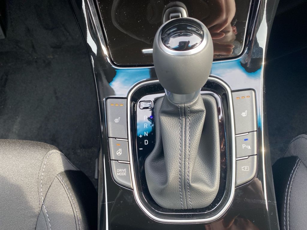 Fahrzeugabbildung Hyundai i30 1.5 T-GDI 48V-Hybrid DCT Advantage (PD)