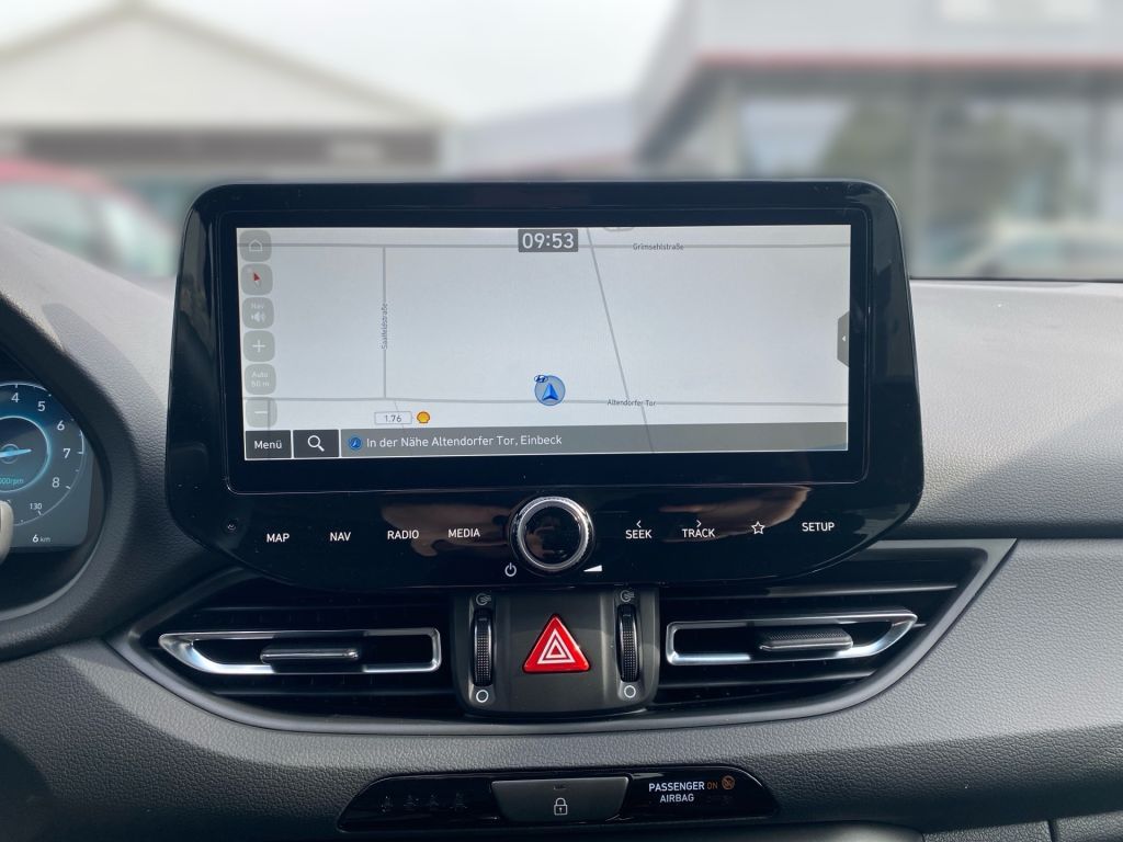 Fahrzeugabbildung Hyundai i30 1.5 T-GDI 48V-Hybrid DCT Advantage (PD)