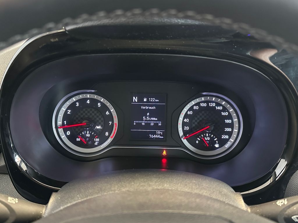 Fahrzeugabbildung Hyundai i10 1.2 Automatik Trend Ganzjahresreifen+Komfort