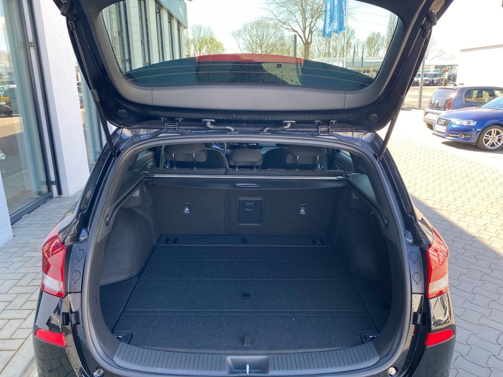 Fahrzeugabbildung Hyundai i30 Kombi 1.0 T-GDI Advantage (PD)