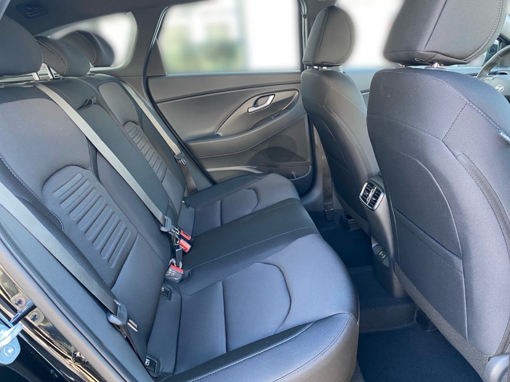 Fahrzeugabbildung Hyundai i30 Kombi 1.0 T-GDI Advantage (PD)