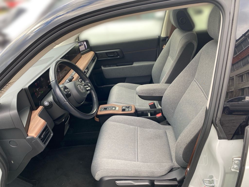 Fahrzeugabbildung Honda Honda e Advance-Paket