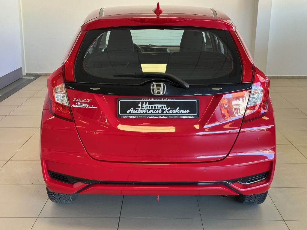 Fahrzeugabbildung Honda Jazz 1.3 CVT Comfort Automatik + Navi +