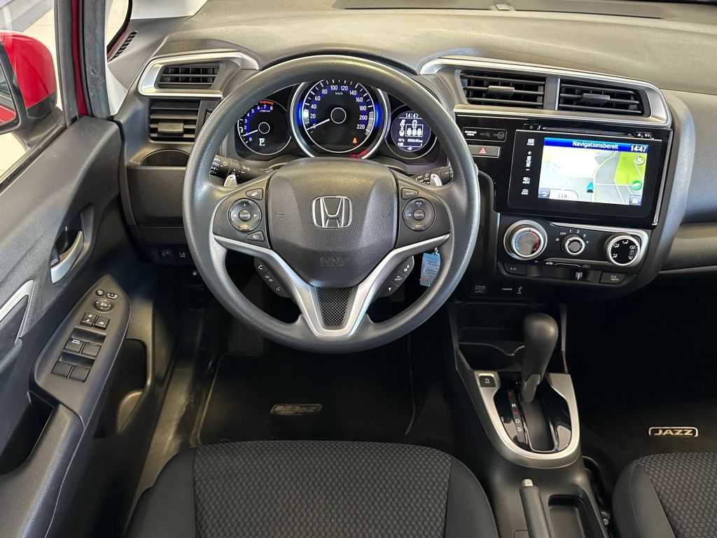 Fahrzeugabbildung Honda Jazz 1.3 CVT Comfort Automatik + Navi +