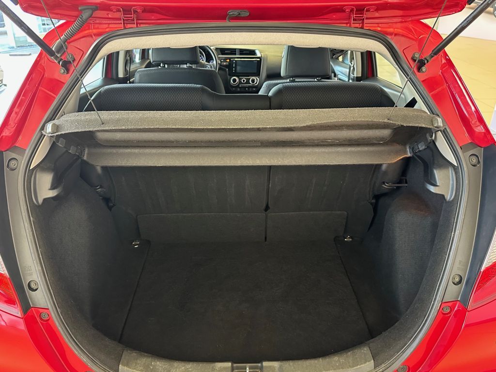 Fahrzeugabbildung Honda Jazz 1.3 CVT Comfort Automatik + Navi +