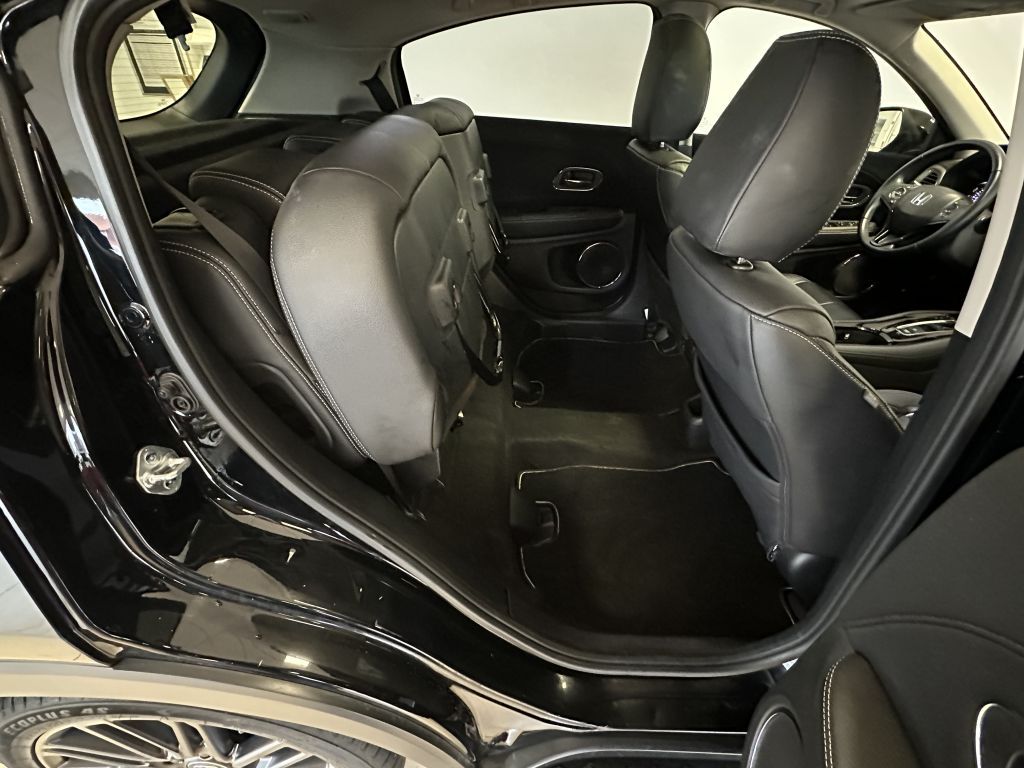 Fahrzeugabbildung Honda HR-V 1.5 i-VTEC CVT Executive + Black Edition +