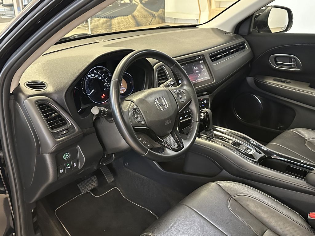 Fahrzeugabbildung Honda HR-V 1.5 i-VTEC CVT Executive + Black Edition +