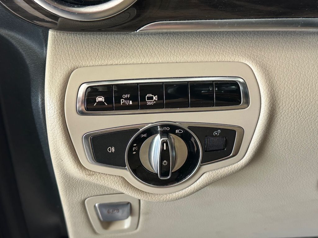 Fahrzeugabbildung Mercedes-Benz V 220 d lang+ Avantgarde Edition+360°+LED+6Sitze