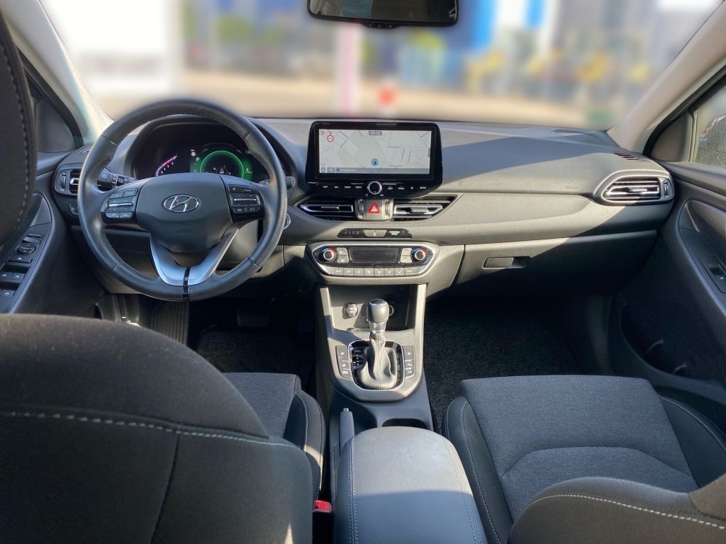 Fahrzeugabbildung Hyundai i30 1.5 T-GDI 48V-Hybrid EDITION 30+