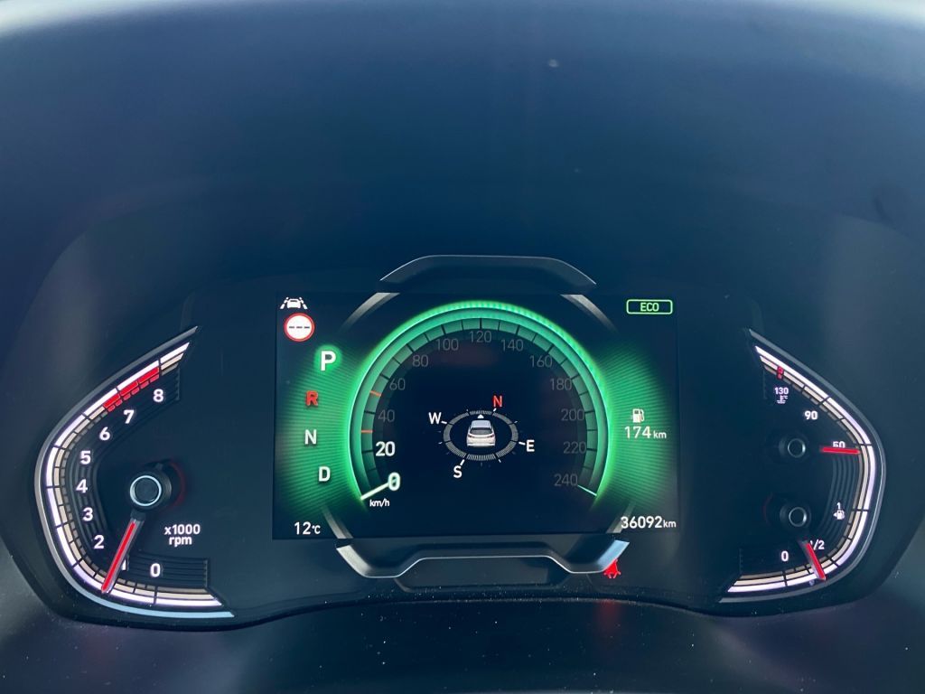 Fahrzeugabbildung Hyundai i30 1.5 T-GDI 48V-Hybrid EDITION 30+