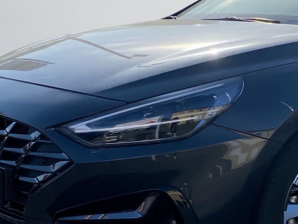 Fahrzeugabbildung Hyundai i30 1.5 T-GDI 48V-Hybrid EDITION 30+