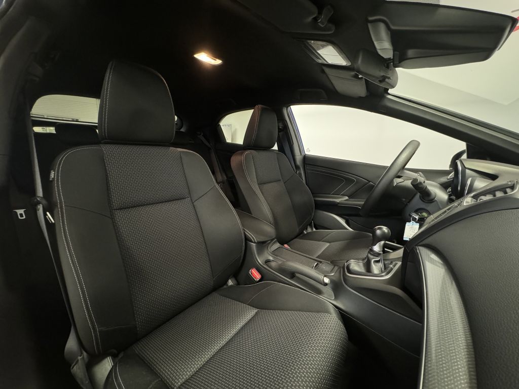 Fahrzeugabbildung Honda Civic 1.8 i-VTEC Sport +1.HAND+WR+GARA+R.KAM