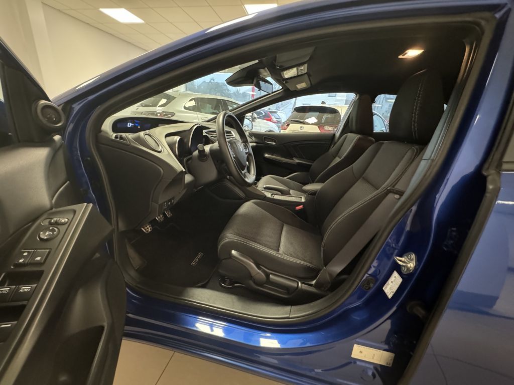 Fahrzeugabbildung Honda Civic 1.8 i-VTEC Sport +1.HAND+WR+GARA+R.KAM