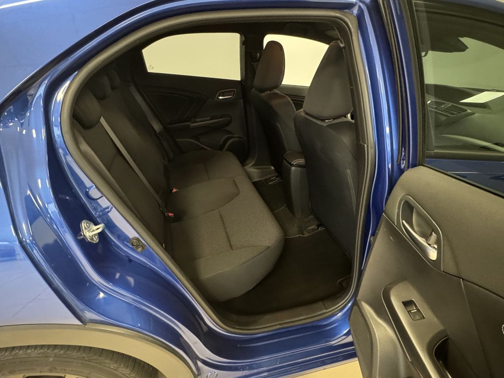 Fahrzeugabbildung Honda Civic 1.8 i-VTEC Sport +1.HAND+WR+GARA+R.KAM