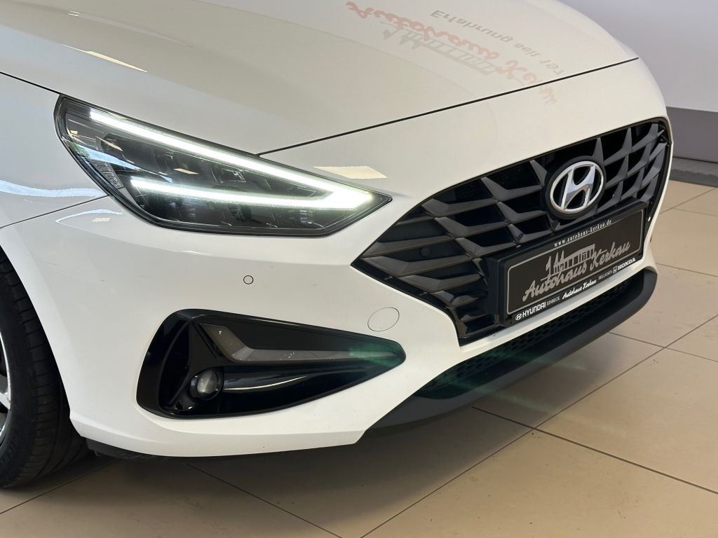 Fahrzeugabbildung Hyundai i30 Kombi 1.6 CRDI EDITION 30+