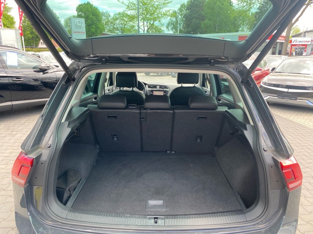 Fahrzeugabbildung Volkswagen Tiguan 2.0 TDI SCR DSG Life