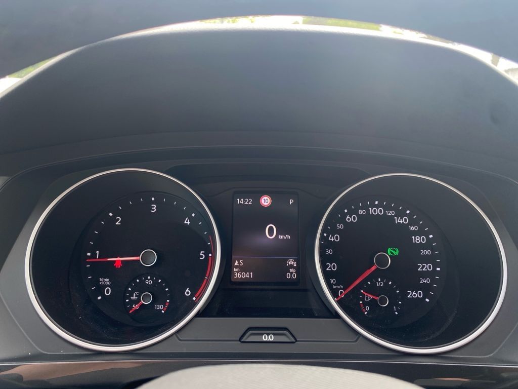 Fahrzeugabbildung Volkswagen Tiguan 2.0 TDI SCR DSG Life