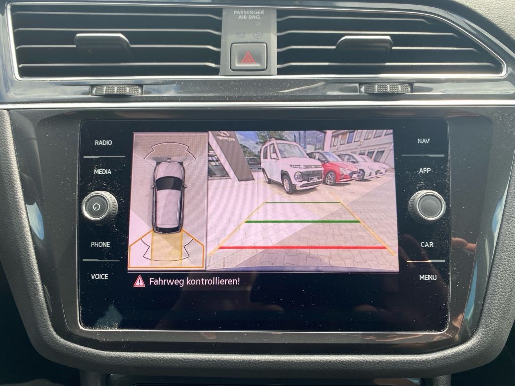 Fahrzeugabbildung Volkswagen Tiguan 2.0 TDI SCR DSG Life