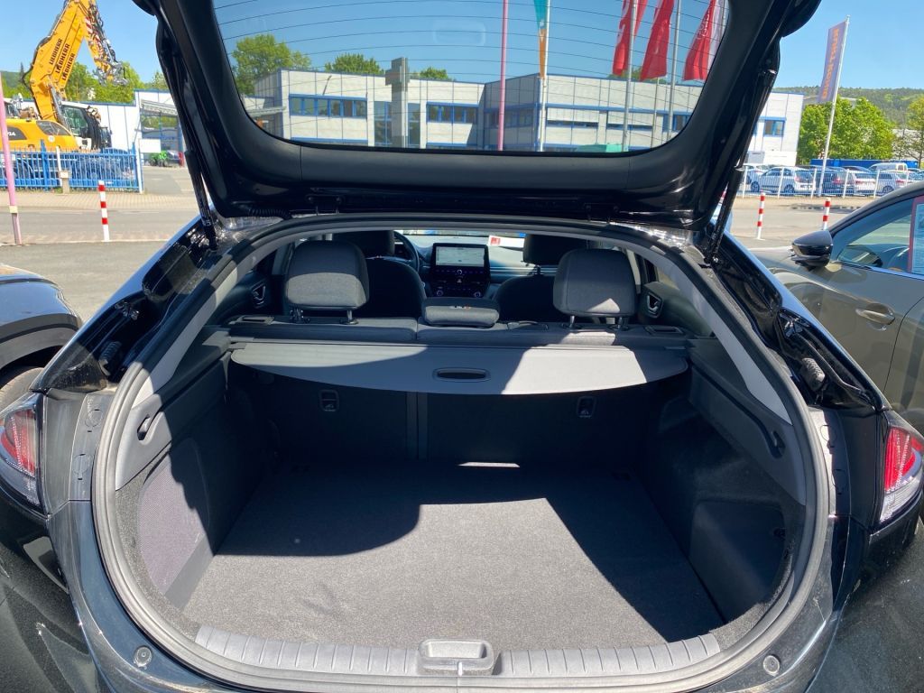 Fahrzeugabbildung Hyundai IONIQ Plug-in-Hybrid 1.6 GDI Style