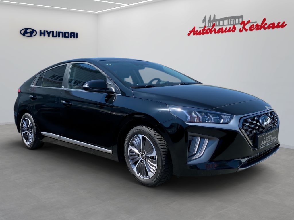 Fahrzeugabbildung Hyundai IONIQ Plug-in-Hybrid 1.6 GDI Style