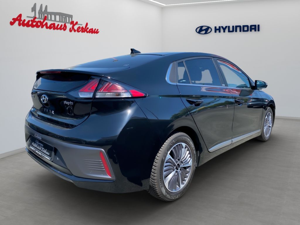Fahrzeugabbildung Hyundai IONIQ Plug-in-Hybrid 1.6 GDI Style