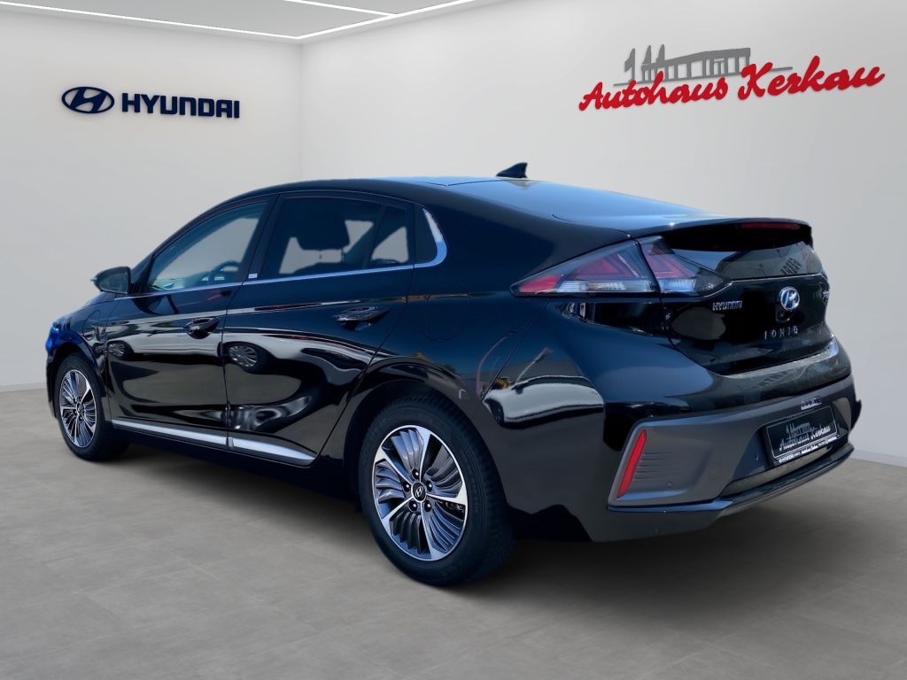 Fahrzeugabbildung Hyundai IONIQ Plug-in-Hybrid 1.6 GDI Style
