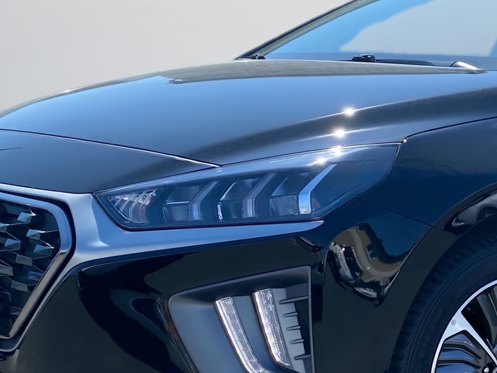 Fahrzeugabbildung Hyundai IONIQ Plug-in-Hybrid 1.6 GDI Style