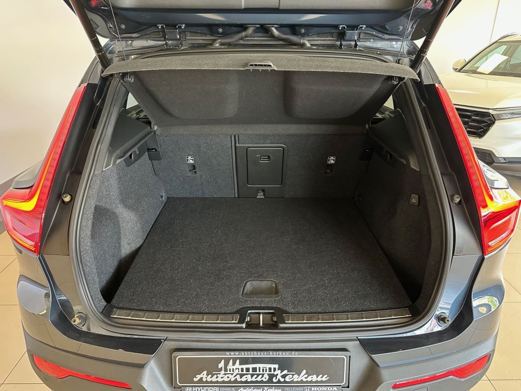 Fahrzeugabbildung Volvo XC40 T5 Recharge Inscription+Panorama+360°+Memor