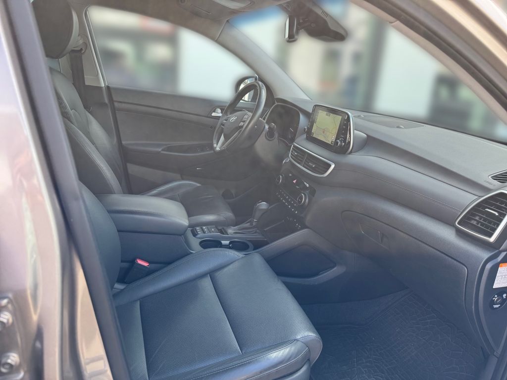 Fahrzeugabbildung Hyundai Tucson 2.0CRDi 4WD Aut. Premium LED+LEDER+ASCC