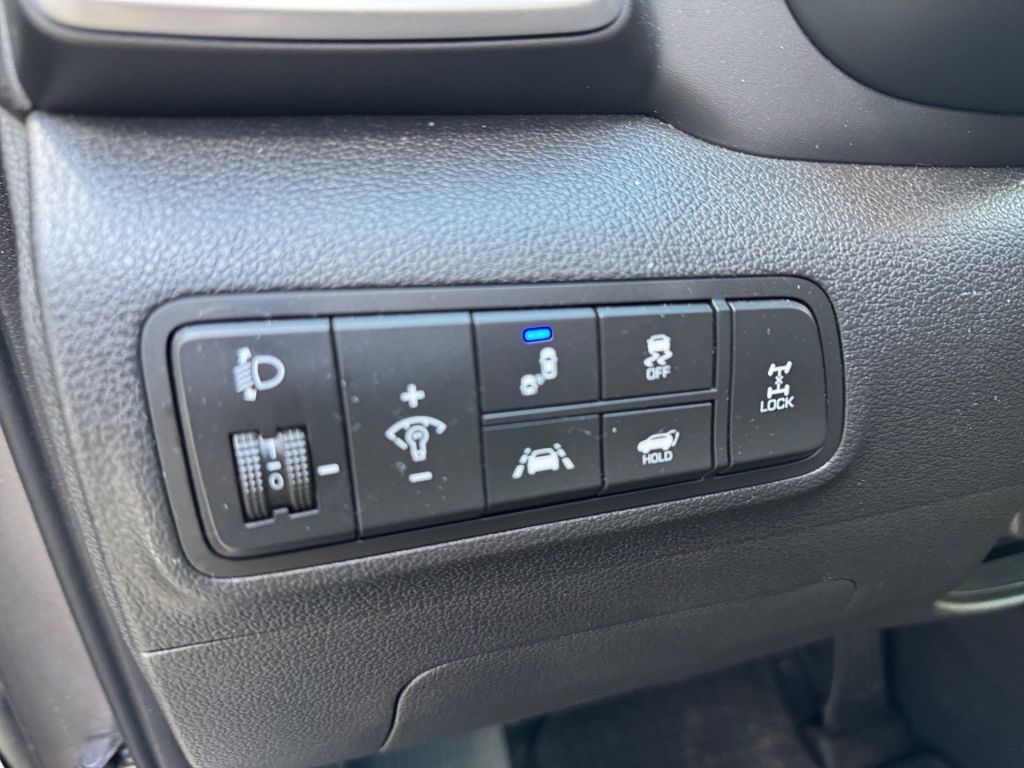 Fahrzeugabbildung Hyundai Tucson 2.0CRDi 4WD Aut. Premium LED+LEDER+ASCC