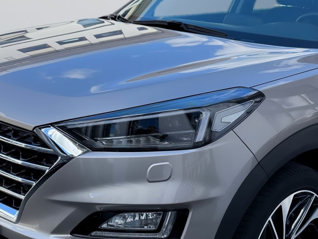 Fahrzeugabbildung Hyundai Tucson 2.0CRDi 4WD Aut. Premium LED+LEDER+ASCC