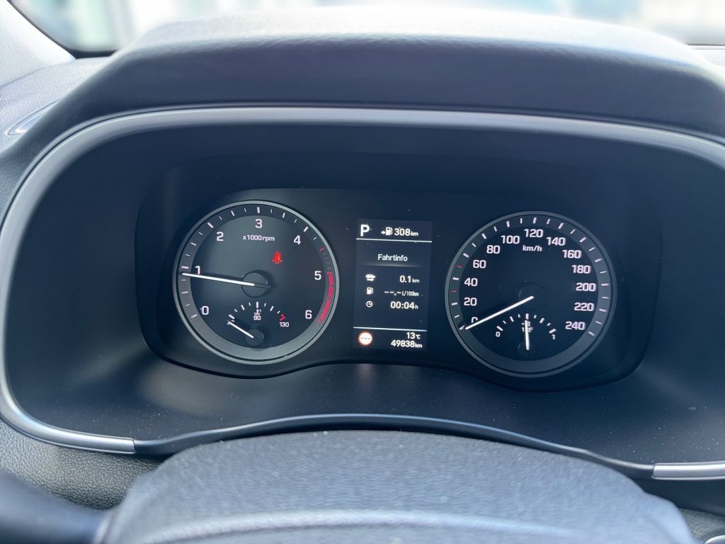 Fahrzeugabbildung Hyundai Tucson 2.0CRDi 4WD Aut. Premium LED+LEDER+ASCC