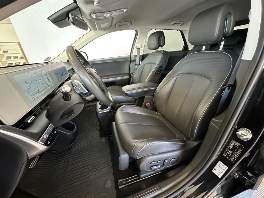 Fahrzeugabbildung Hyundai IONIQ 5 72,6 kWh 4WD Project 45 elekt. Türgriffe