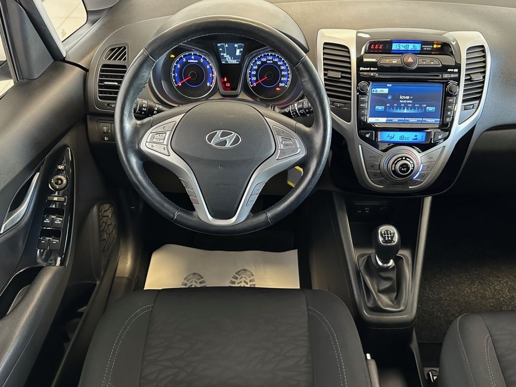 Fahrzeugabbildung Hyundai ix20 1.4 blue Space+Scheckheft+Navi+R.Kam.
