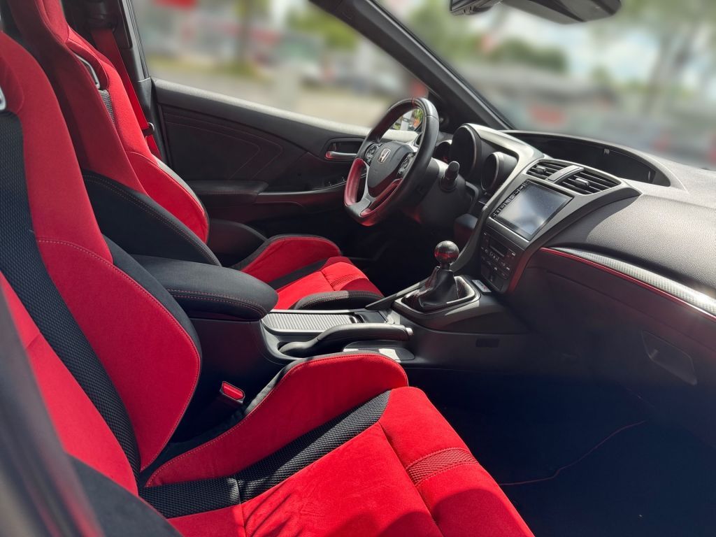 Fahrzeugabbildung Honda Civic 2.0 VTEC Turbo Type R GT