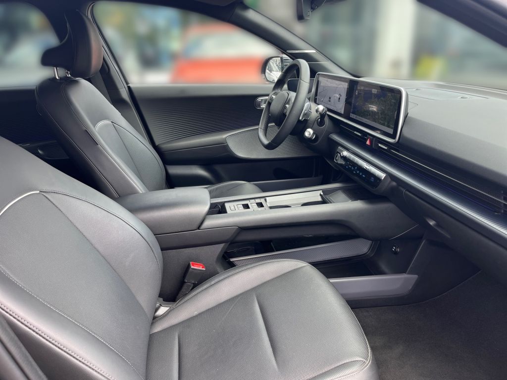 Fahrzeugabbildung Hyundai IONIQ 6 77,4 kWh 4WD Uniq