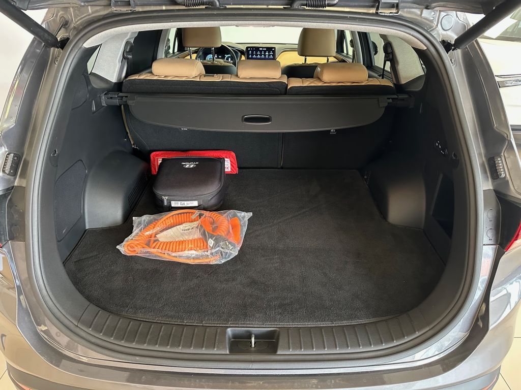 Fahrzeugabbildung Hyundai SANTA FE 1.6 Plugin-Hybrid Prime + inkl. AHK +