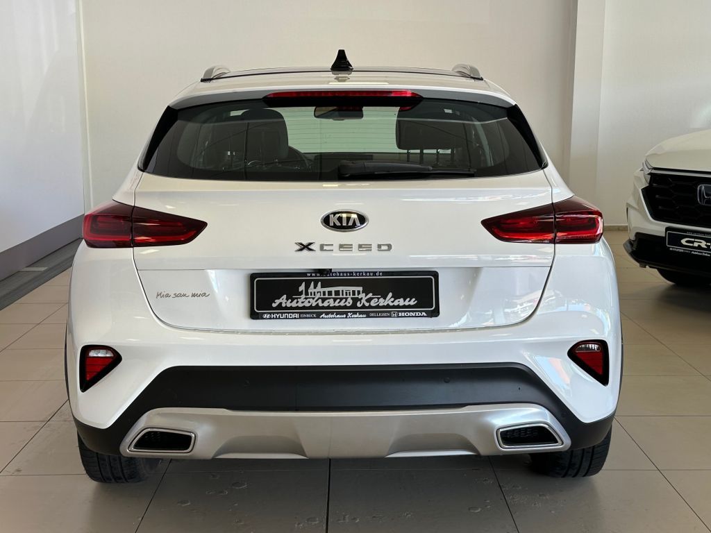 Fahrzeugabbildung Kia XCeed 1.6 GDI PHEV Spirit+Navi+Schiebedch+R.Kam+