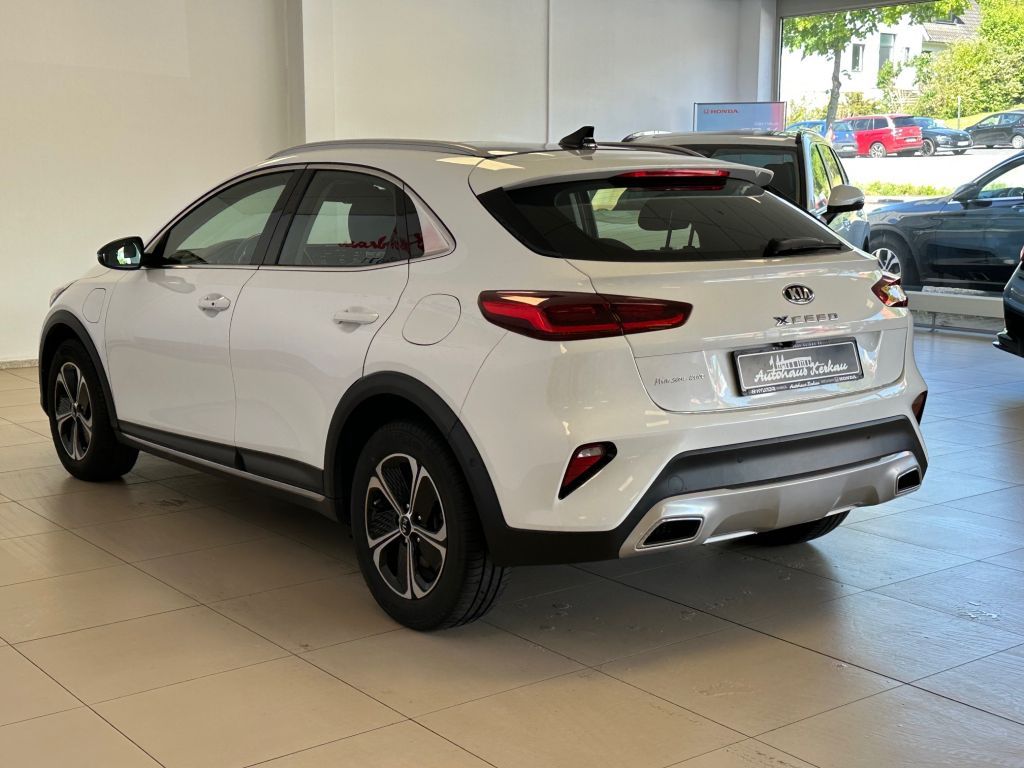Fahrzeugabbildung Kia XCeed 1.6 GDI PHEV Spirit+Navi+Schiebedch+R.Kam+