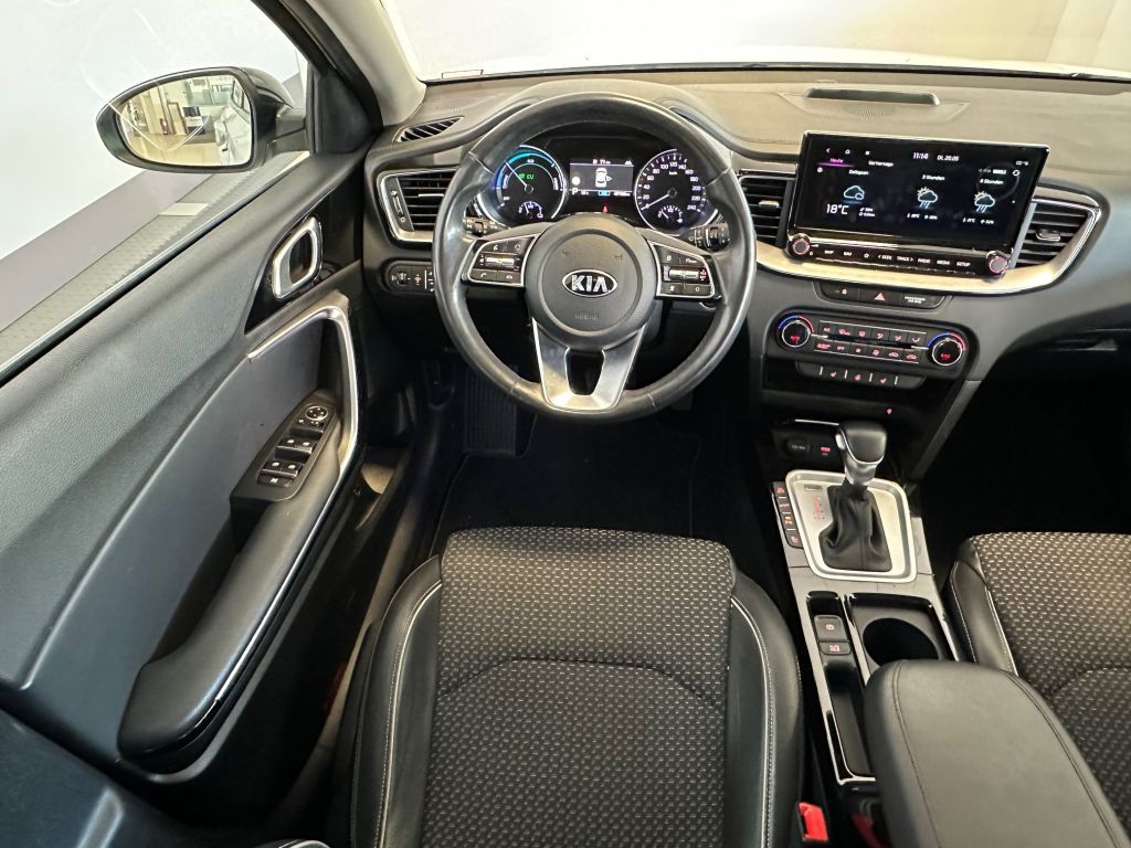 Fahrzeugabbildung Kia XCeed 1.6 GDI PHEV Spirit+Navi+Schiebedch+R.Kam+